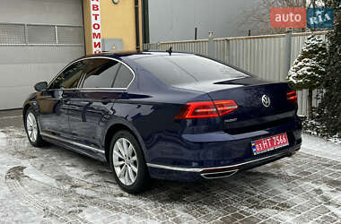 Седан Volkswagen Passat 2019 в Дрогобыче