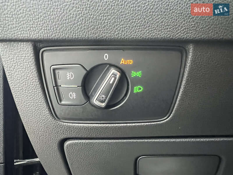 Седан Volkswagen Passat 2019 в Дрогобыче