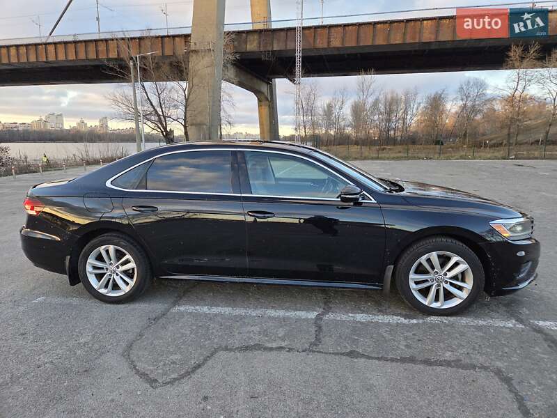 Седан Volkswagen Passat 2020 в Києві