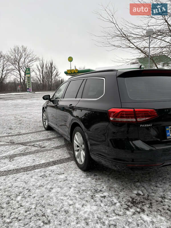 Універсал Volkswagen Passat 2015 в Стрию