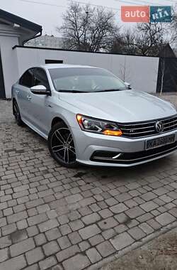 Седан Volkswagen Passat 2017 в Запорожье