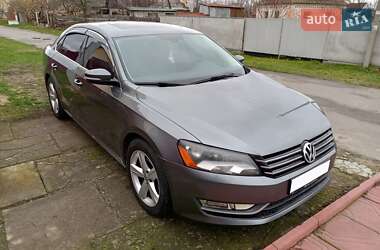 Седан Volkswagen Passat 2013 в Буче