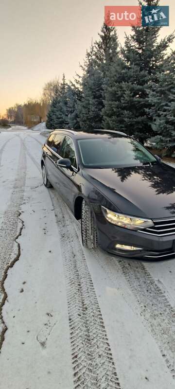 Универсал Volkswagen Passat 2020 в Краснограде фото 12 Универсал Volkswagen Passat 2020 в Краснограде