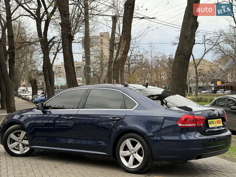 Седан Volkswagen Passat 2013 в Миколаєві