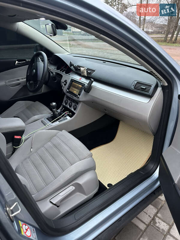 Универсал Volkswagen Passat 2007 в Овруче