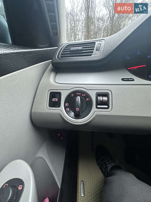 Универсал Volkswagen Passat 2007 в Овруче