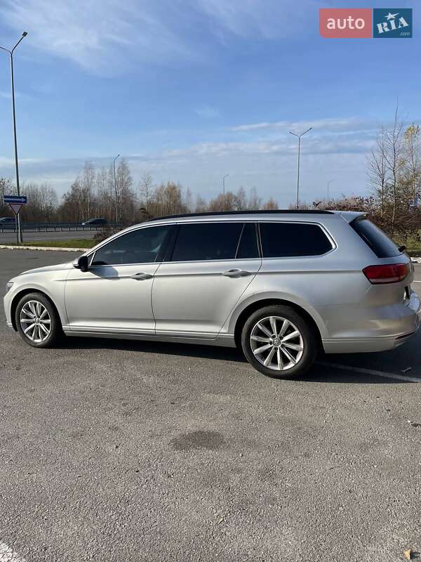 Универсал Volkswagen Passat 2016 в Звягеле