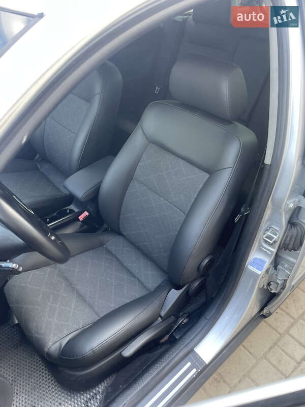 Универсал Volkswagen Passat 2002 в Луцке