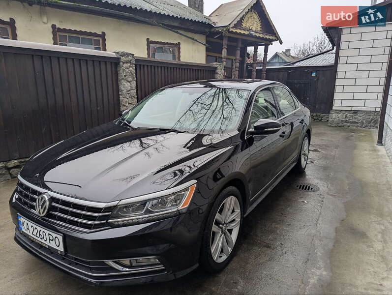 Седан Volkswagen Passat 2017 в Києві