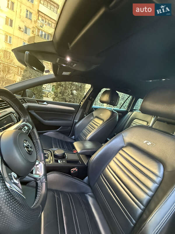 Універсал Volkswagen Passat 2017 в Одесі