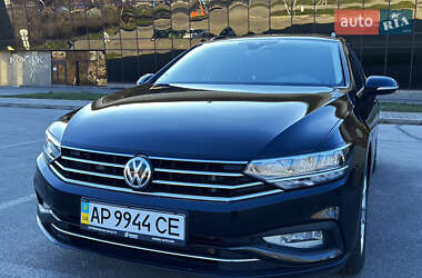 Универсал Volkswagen Passat 2019 в Запорожье