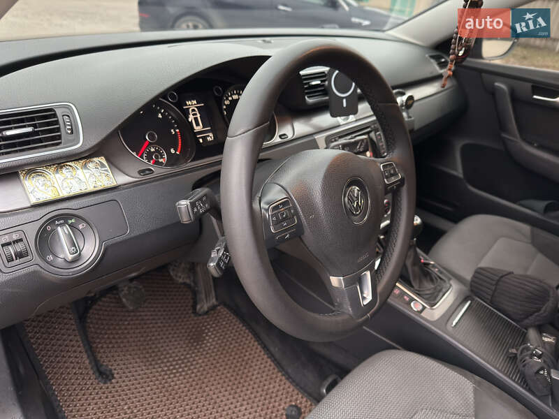 Универсал Volkswagen Passat 2012 в Сумах