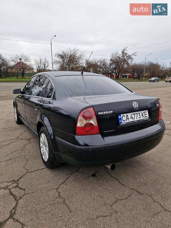 Седан Volkswagen Passat 2003 в Черкассах