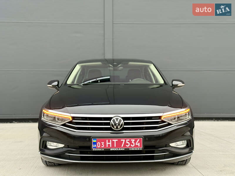 Седан Volkswagen Passat 2022 в Броварах