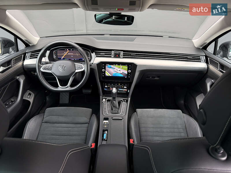 Седан Volkswagen Passat 2022 в Броварах