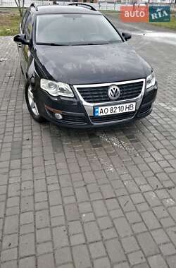 Універсал Volkswagen Passat 2009 в Ужгороді