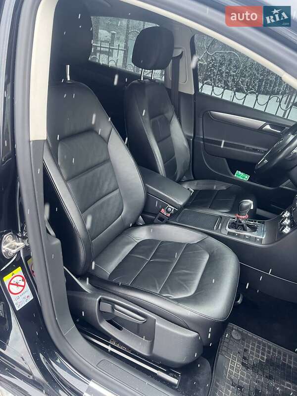 Седан Volkswagen Passat 2012 в Іршаві