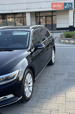 Универсал Volkswagen Passat 2015 в Хусте