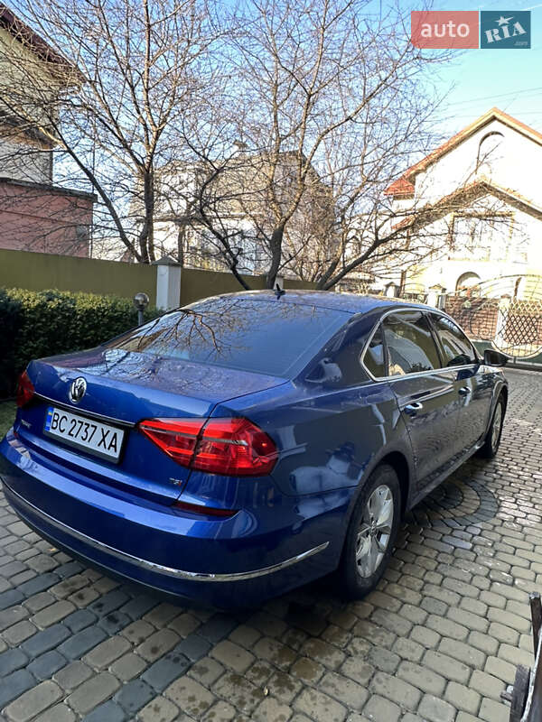 Седан Volkswagen Passat 2015 в Львові