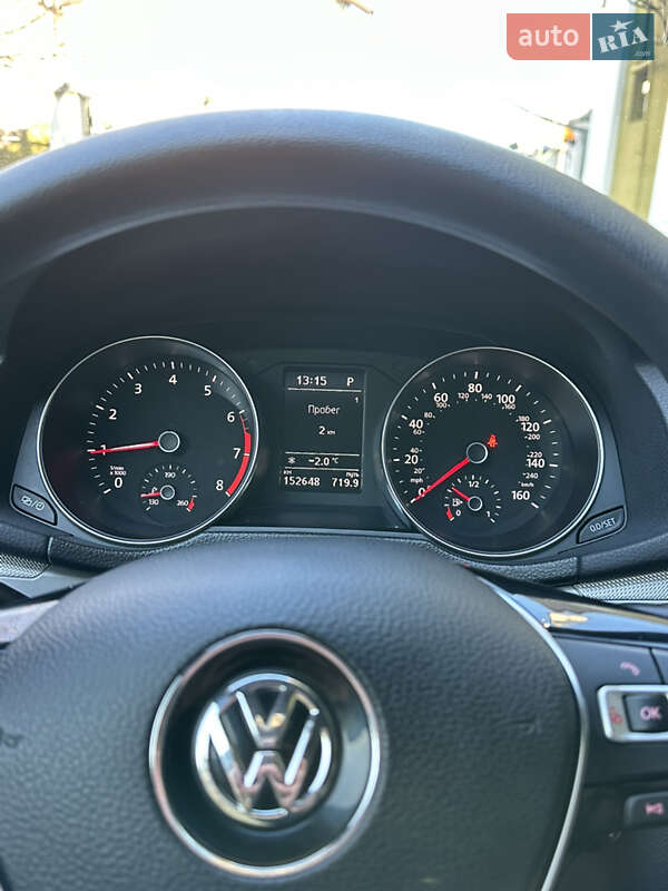 Седан Volkswagen Passat 2015 в Львові