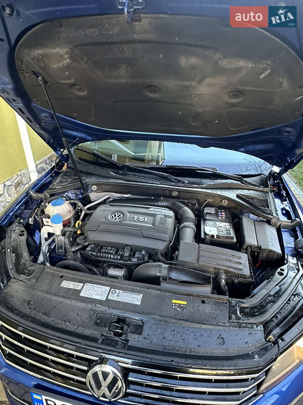 Седан Volkswagen Passat 2015 в Львові