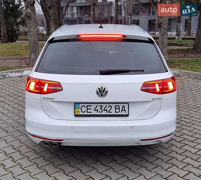 Універсал Volkswagen Passat 2015 в Чернівцях