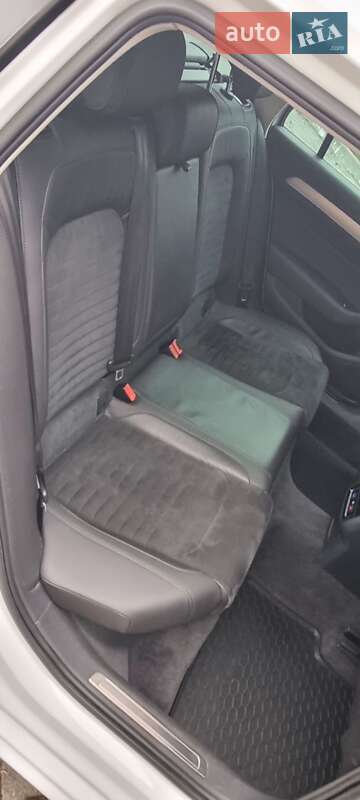 Універсал Volkswagen Passat 2015 в Чернівцях