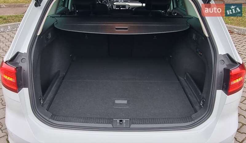 Універсал Volkswagen Passat 2015 в Чернівцях