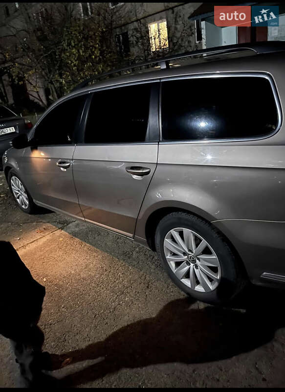 Volkswagen Passat 2011