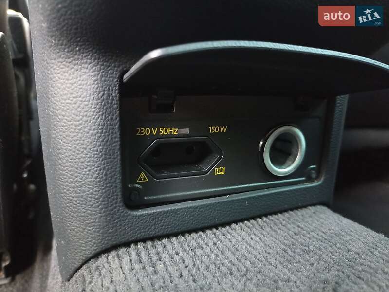 Универсал Volkswagen Passat 2017 в Житомире фото 11 Универсал Volkswagen Passat 2017 в Житомире