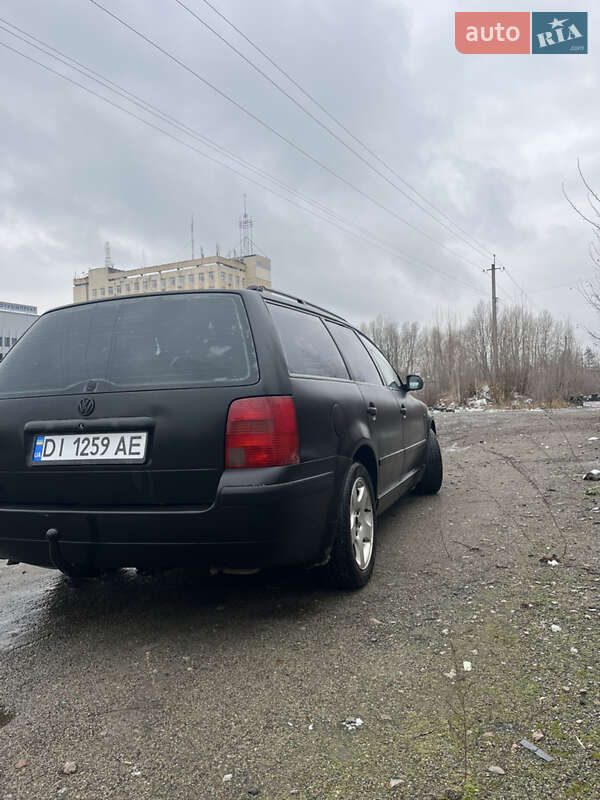 Универсал Volkswagen Passat 1998 в Вышгороде