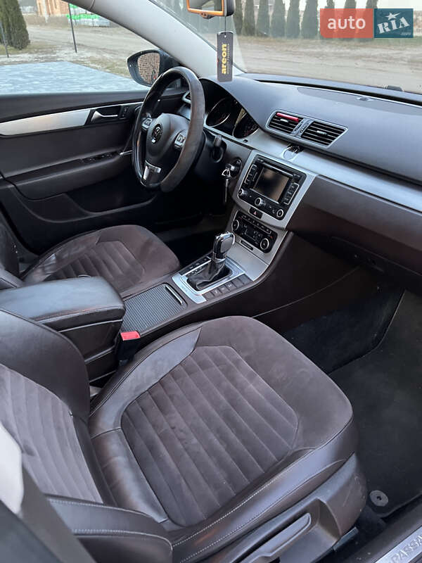 Универсал Volkswagen Passat 2011 в Сарнах