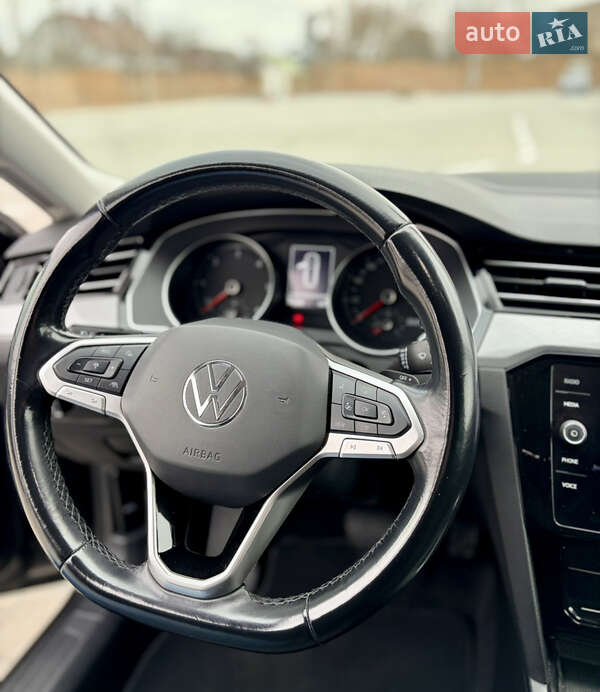 Универсал Volkswagen Passat 2020 в Дубно