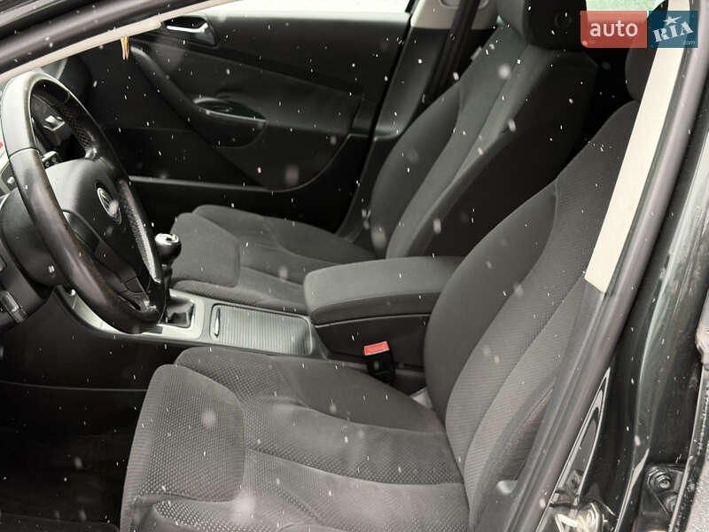 Універсал Volkswagen Passat 2006 в Тернополі