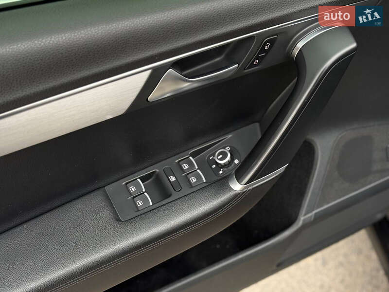 Седан Volkswagen Passat 2014 в Дніпрі фото 13 Седан Volkswagen Passat 2014 в Дніпрі