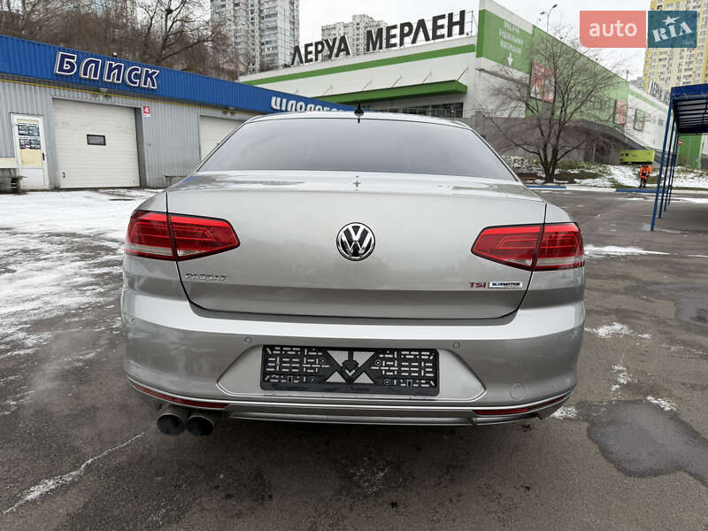 Седан Volkswagen Passat 2015 в Киеве