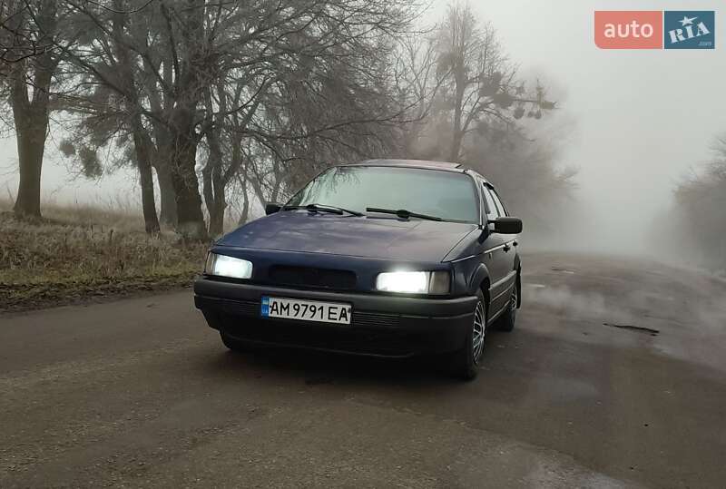 Volkswagen Passat 1992