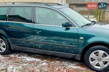Універсал Volkswagen Passat 2001 в Овручі