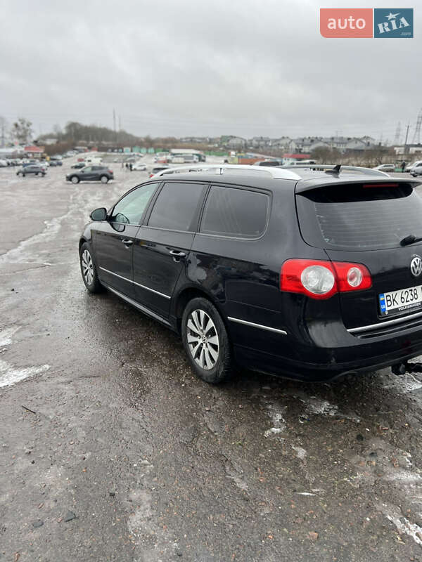 Універсал Volkswagen Passat 2010 в Радивиліві