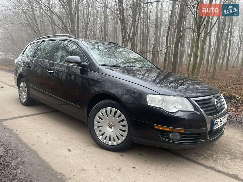 Универсал Volkswagen Passat 2007 в Ровно