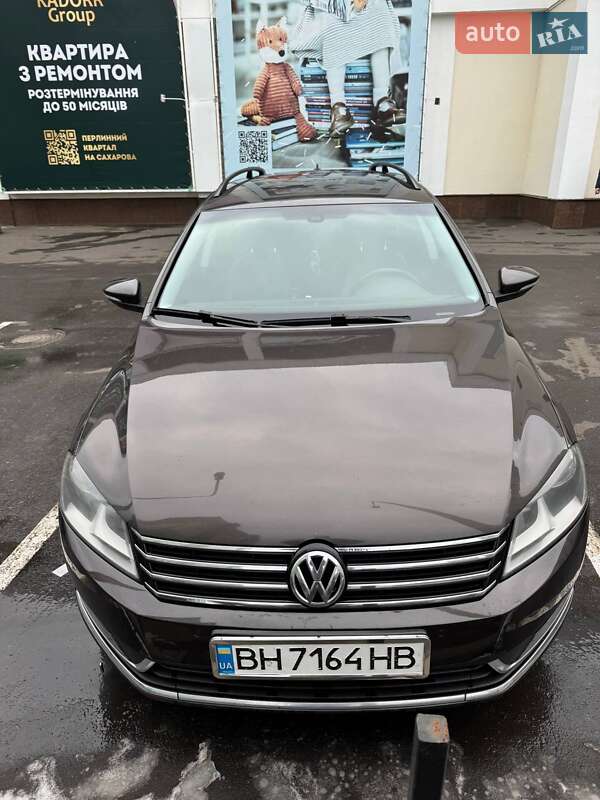 Универсал Volkswagen Passat 2014 в Одессе
