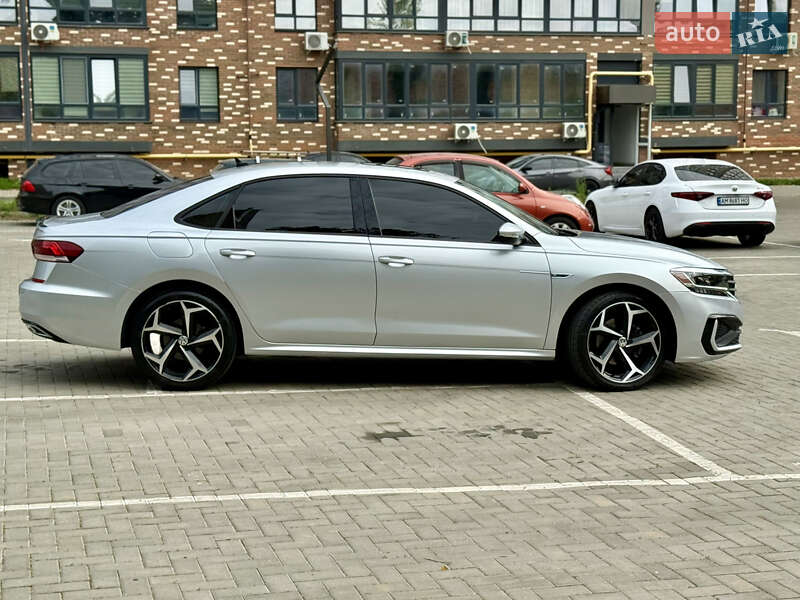 Седан Volkswagen Passat 2020 в Житомире фото 67 Седан Volkswagen Passat 2020 в Житомире