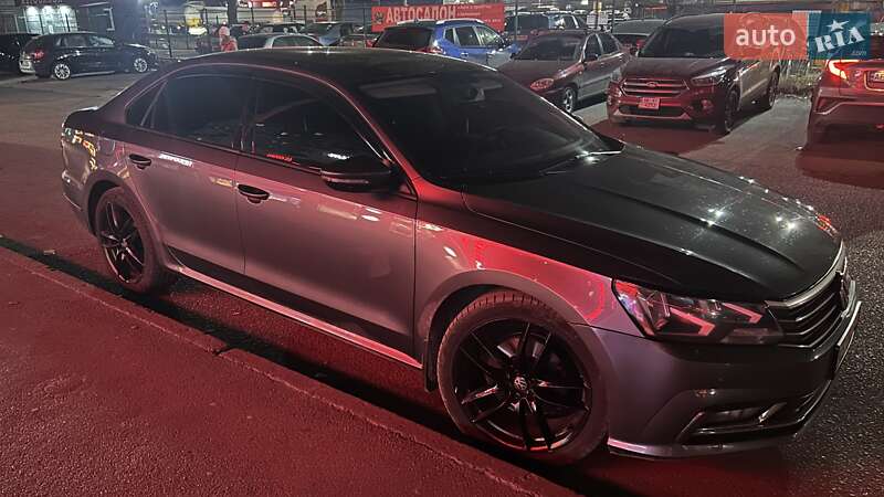 Седан Volkswagen Passat 2017 в Днепре