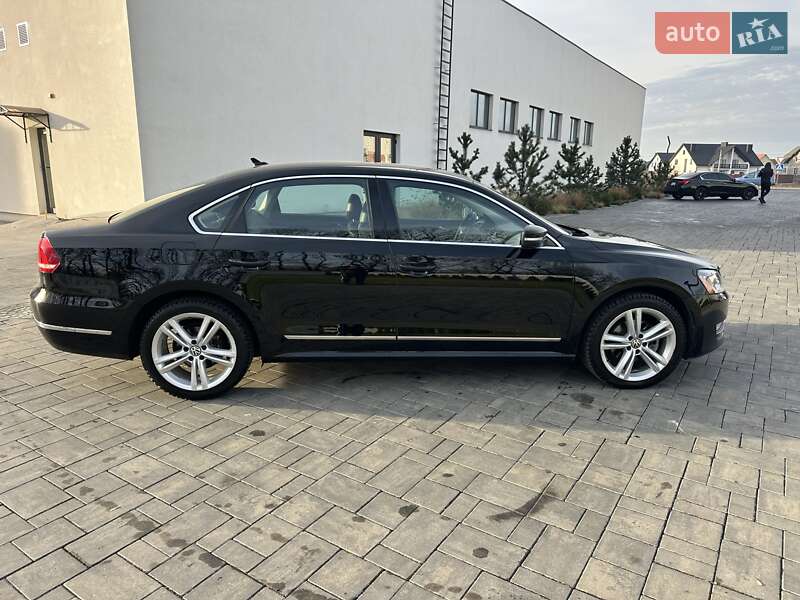 Седан Volkswagen Passat 2012 в Луцке