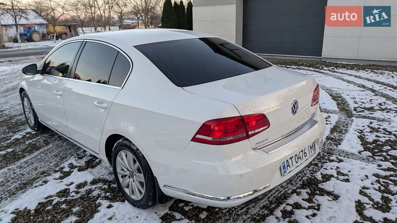 Седан Volkswagen Passat 2013 в Ивано-Франковске