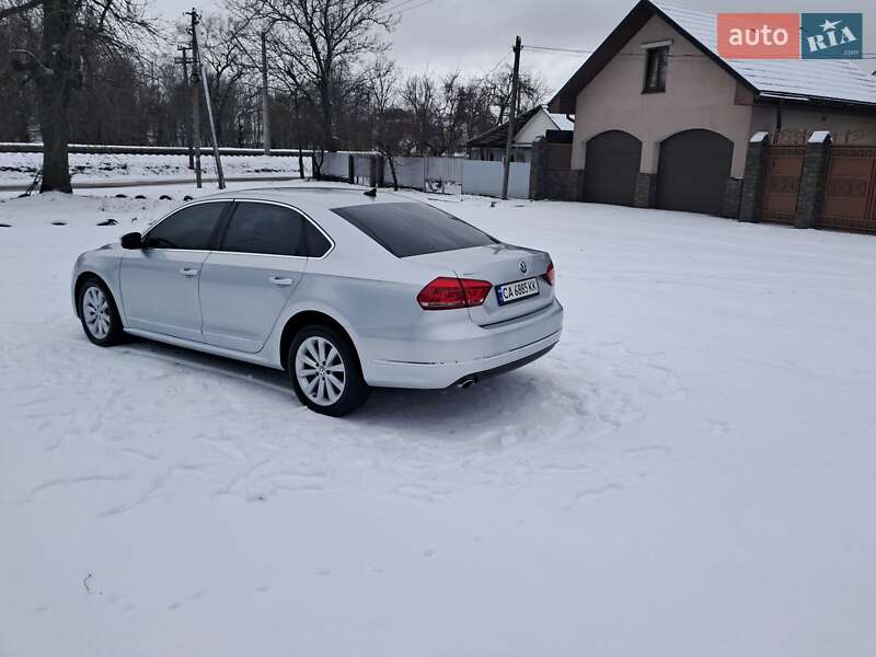 Седан Volkswagen Passat 2012 в Черкасах