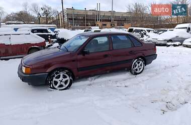 Седан Volkswagen Passat 1991 в Полтаві