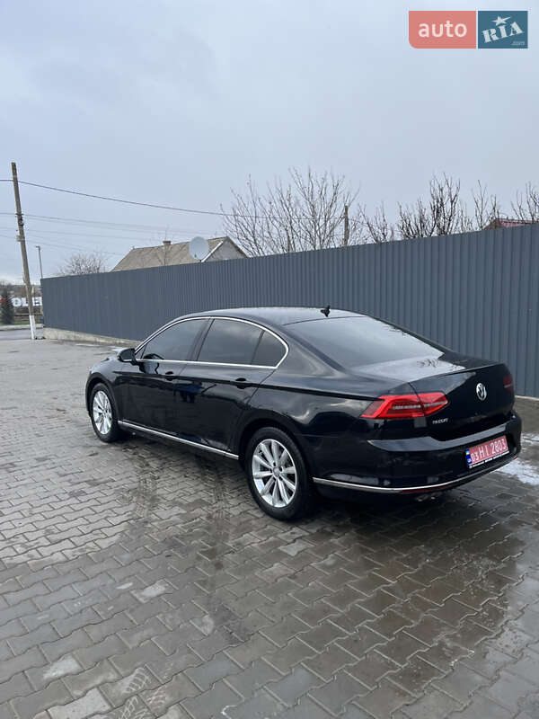 Седан Volkswagen Passat 2018 в Южноукраїнську