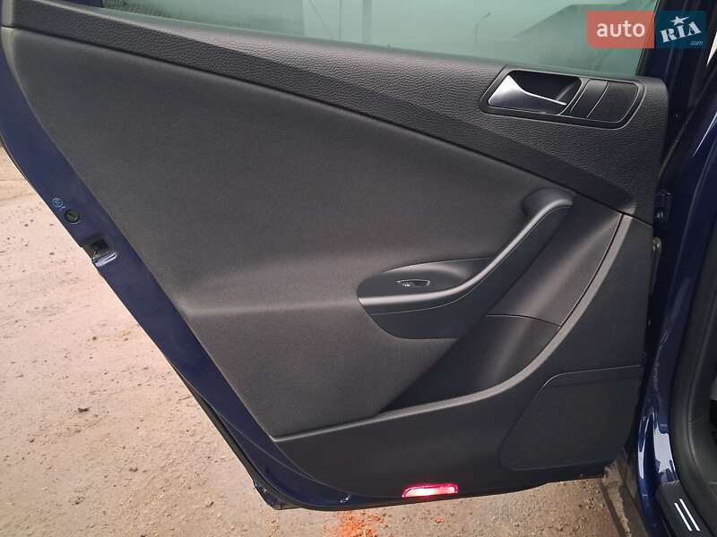 Универсал Volkswagen Passat 2010 в Христиновке