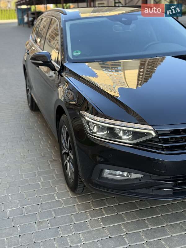 Універсал Volkswagen Passat 2021 в Одесі фото 21 Універсал Volkswagen Passat 2021 в Одесі